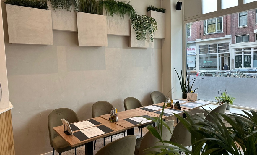 Image 3: Kaapverdische en Portugese Smaken: dagmenu bij Rodrigues Restaurant