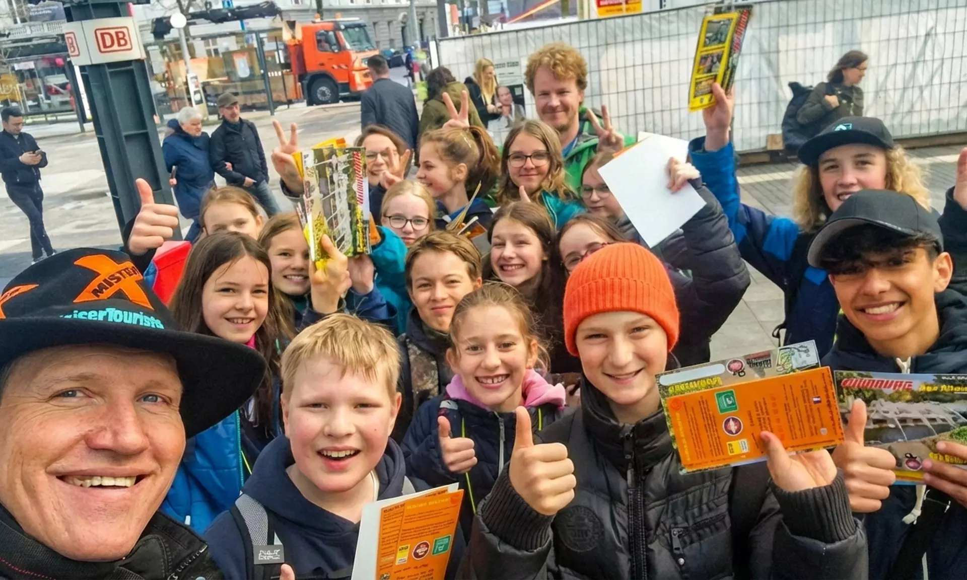 „Die Jagd nach Mister X Hamburg“: Tour für 1, 2 oder 6 Personen