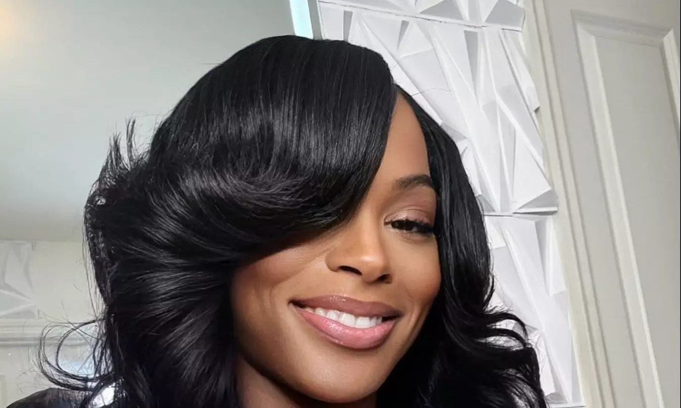 Get Sewing’s Bonding(QUICK WEAVES)  Frontal/Closure, or Wig installs