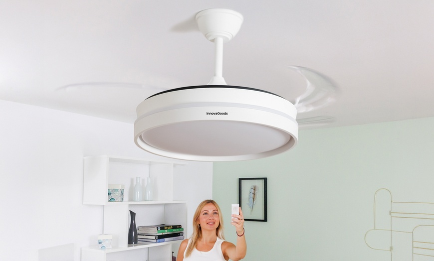 Image 1: Ventilateur de plafond, lumière LED, 4 pales rétractables Innovagoods