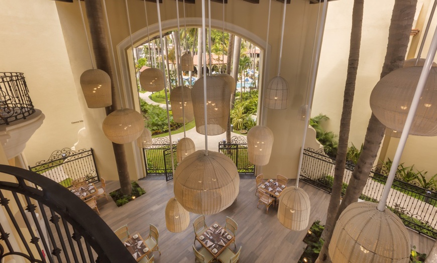 Image 9: ✈3 or 5 Nt All-Incl. Hacienda at Krystal Grand PVR from Travel by Jen