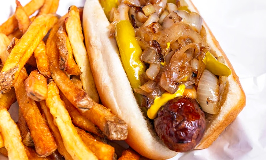 Image 13: The Ultimate Chicago Street Food Experience in Yorkville!