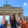 Image 1: City Walking Tour durch Berlin für 1 - 6 Personen