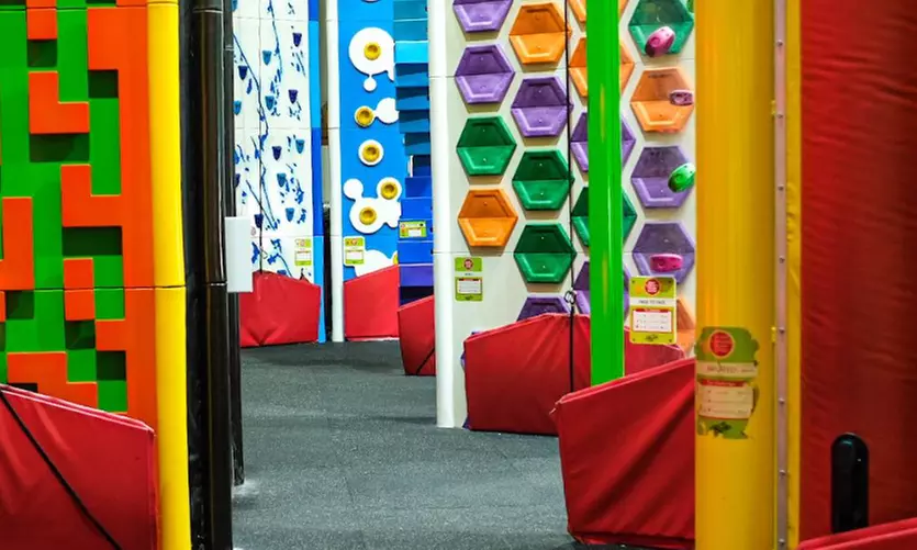 Enjoy a Fun-Filled 1 Hour and 15 Mins Climbing Experience
