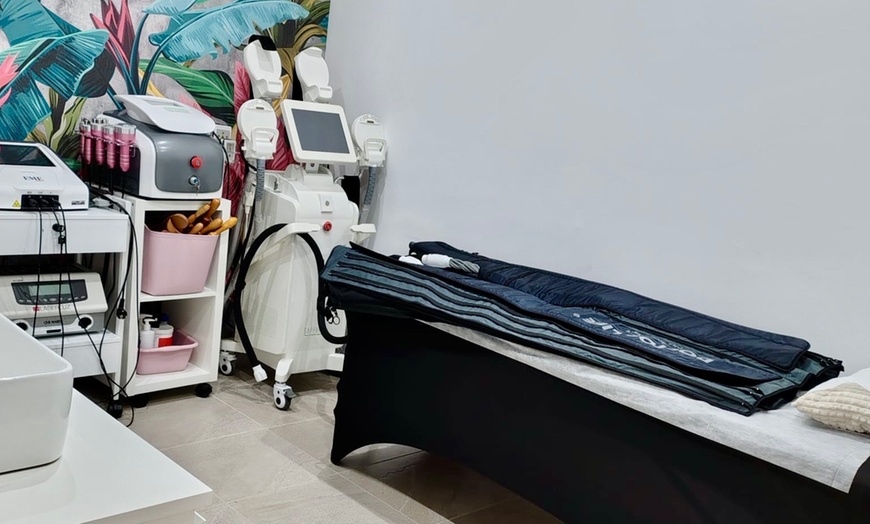 Image 4: Sesiones de cavitación, presoterapia o radiofrecuencia y drenaje