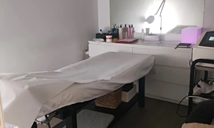 Image 8: Lifting y tinte de pestañas/cejas con opción a laminado y extensiones