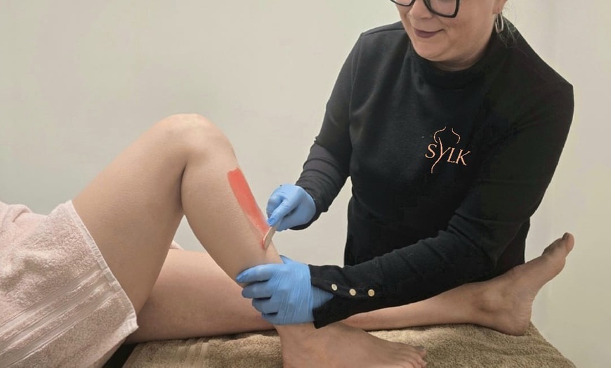 Image 5: Brazilian Wax met huidanalyse en nazorg voor een zijdezachte huid