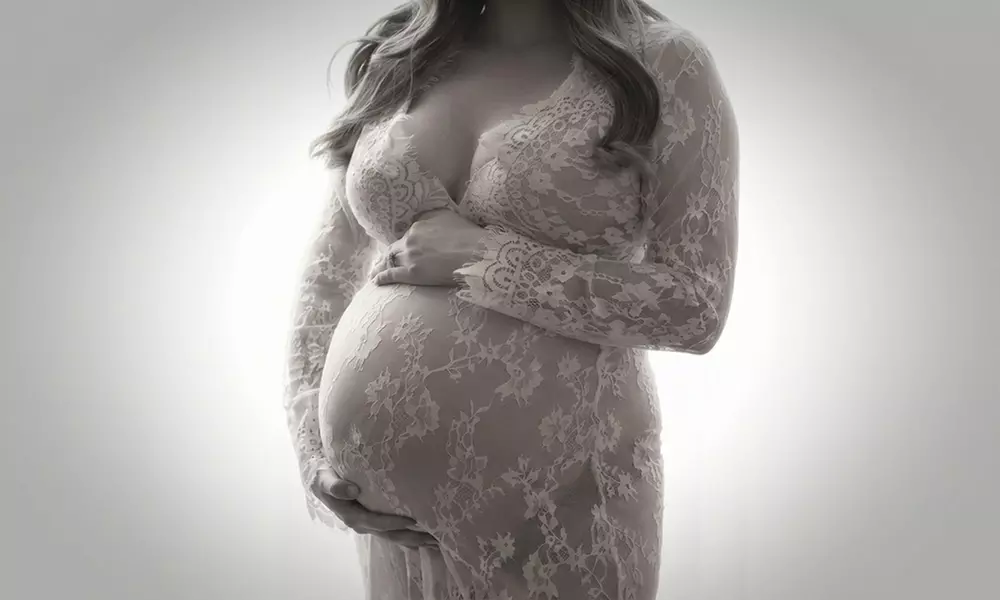 Capture the Essence of Motherhood with Maternity Photoshoot Sessions