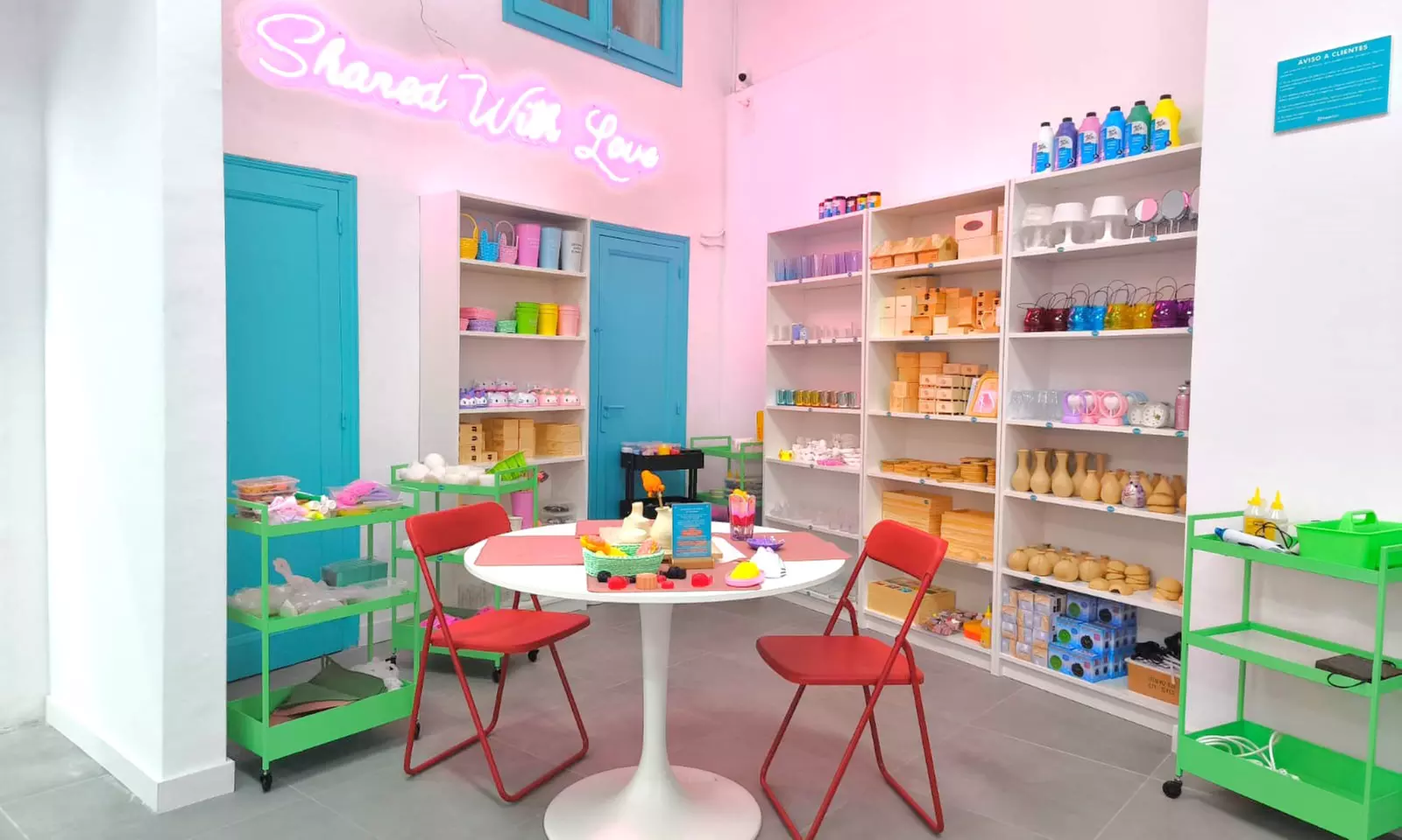 Taller creativo a elegir con bebida para 1 o 2 personas