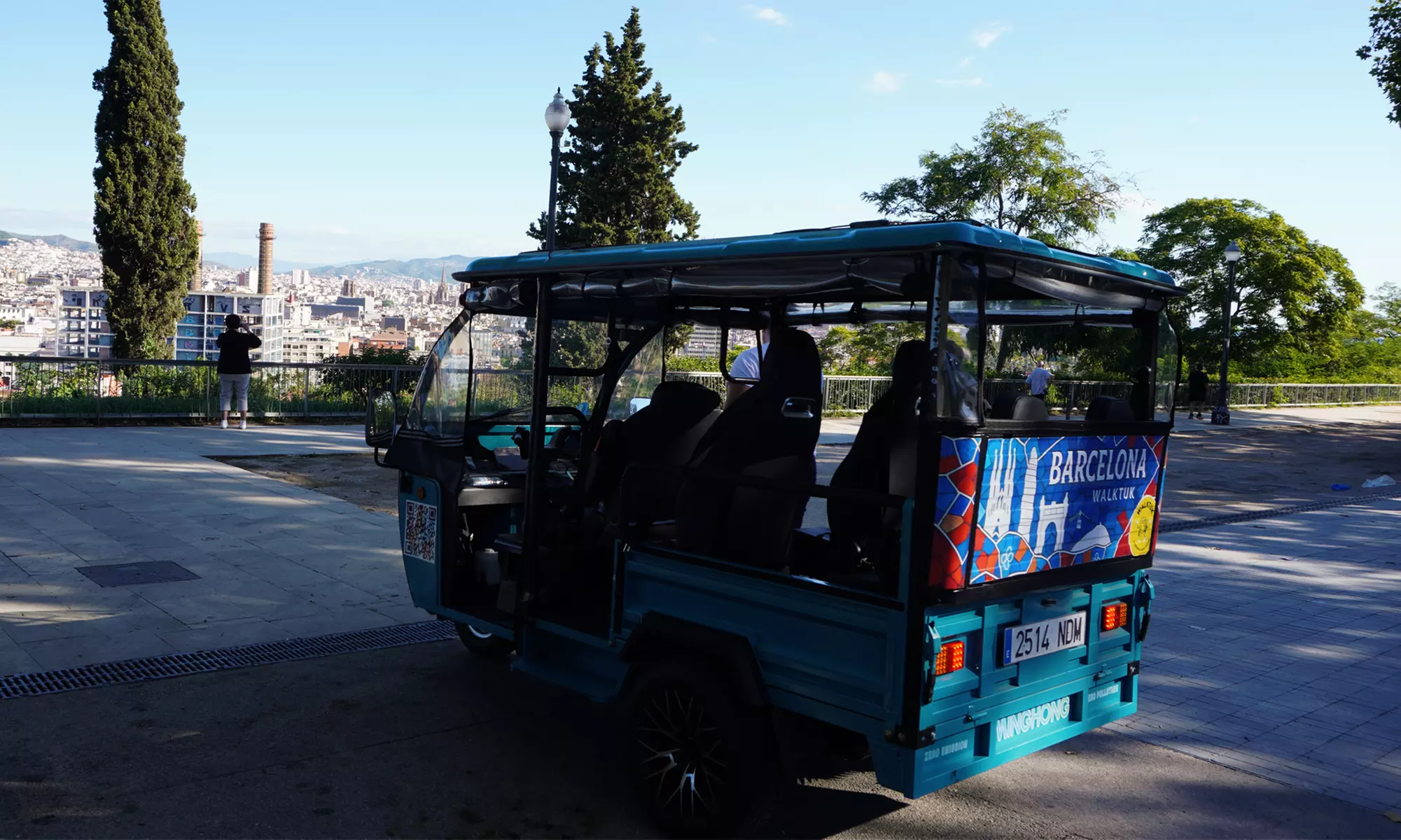 Tour Barcelona en tuk tuk eléctrico: 1 o 2 h, grupo o privado