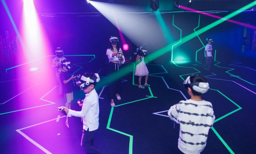 Image 9: Join the Virtual Hero Experience Up to 10 Players