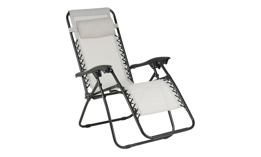 Image 13: Tumbona de exterior ligera y plegable