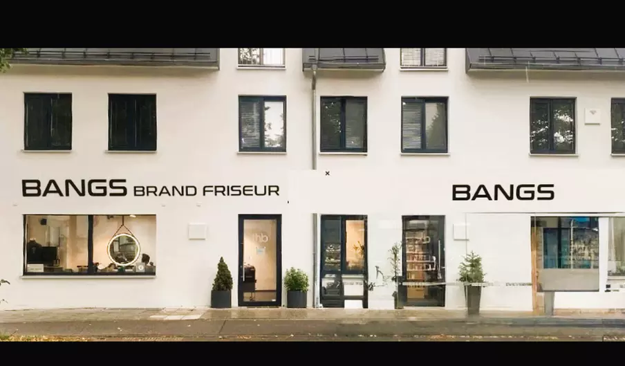 Waschen, Schneiden und Föhnen, opt. inkl. Ansatzfarbe für 1 Person