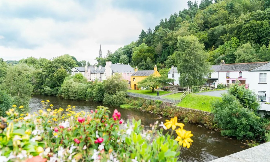 Image 2: ✈ 8-Day Ireland Trip w/ Hotels & Air from Great Value Vacations