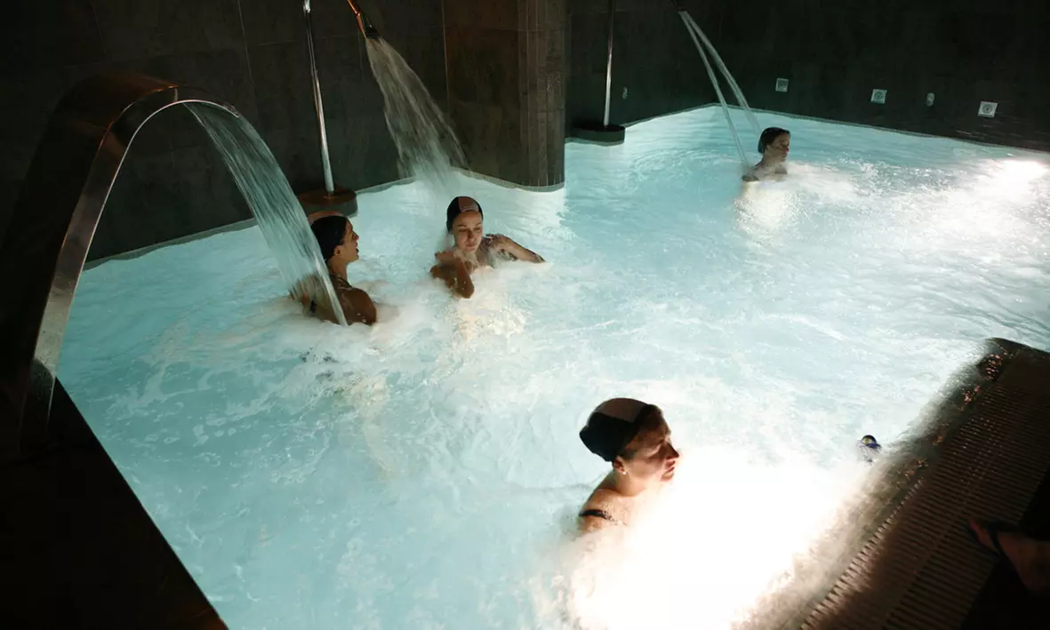 Circuito hidrotermal de 1 h para 2 válido en fin de semana o festivo