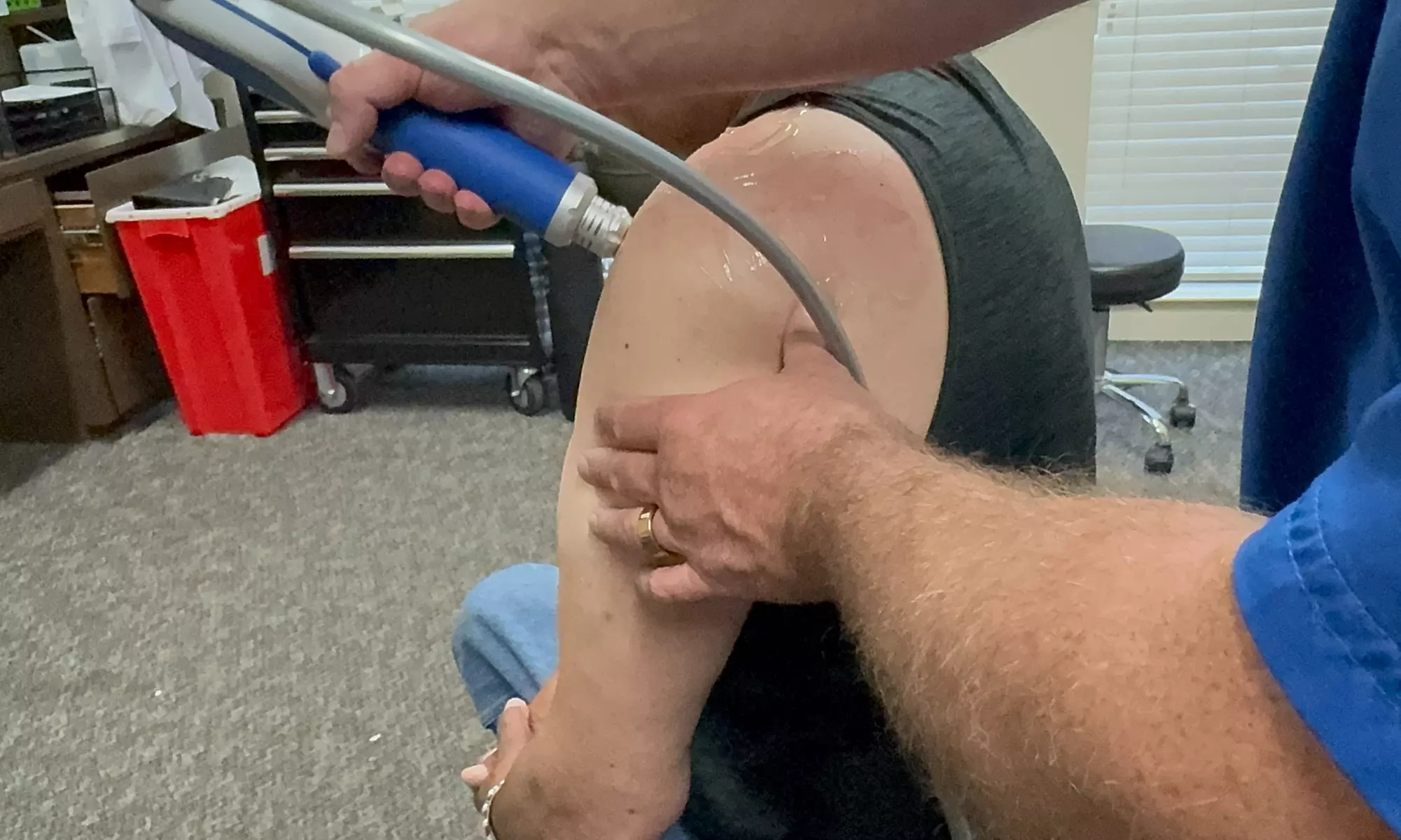 Relieve Pain With One or Two Shockwave Treatment (15–20 Minutes)