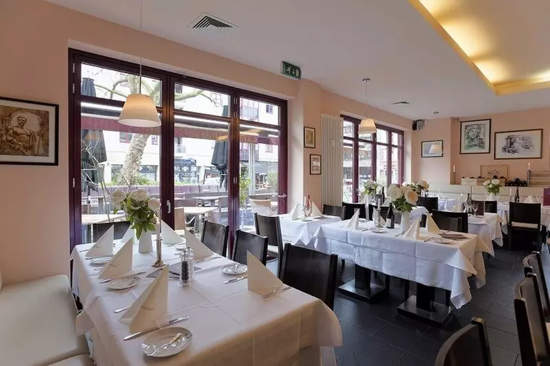 Griechisch für Gourmets: exklusives 3-Gänge-Menü für 2 oder 4 Personen (bis zu 35% sparen) - Primary Image