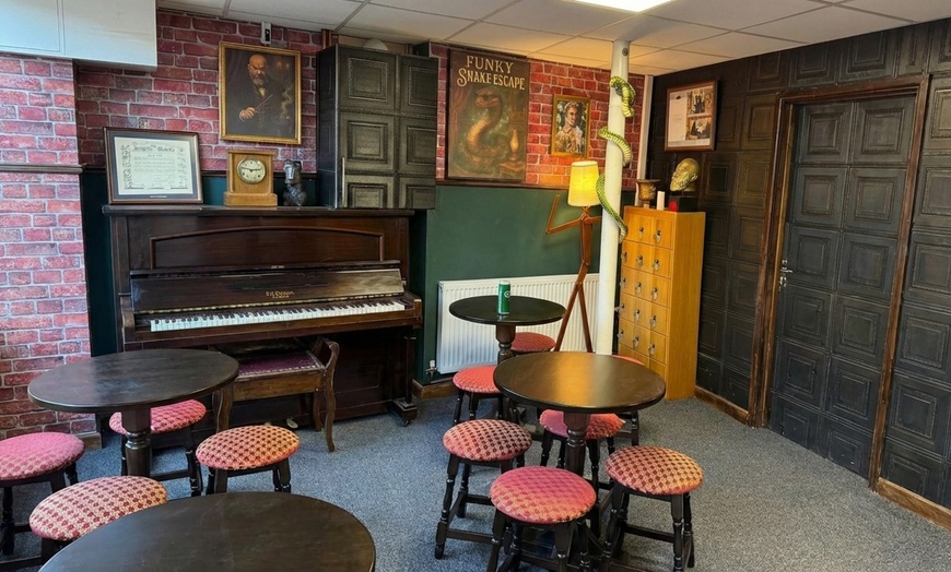 Image 5: Immersive Escape Game Experience: Crack Codes & Solve Puzzles