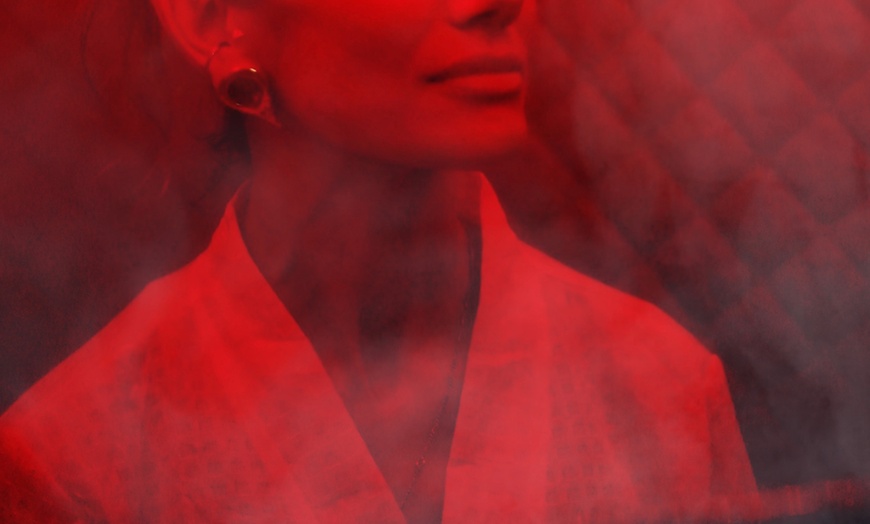 Image 1: Ultimate Double Detox: Infrared Sauna Blanket & Steam Box Sessions
