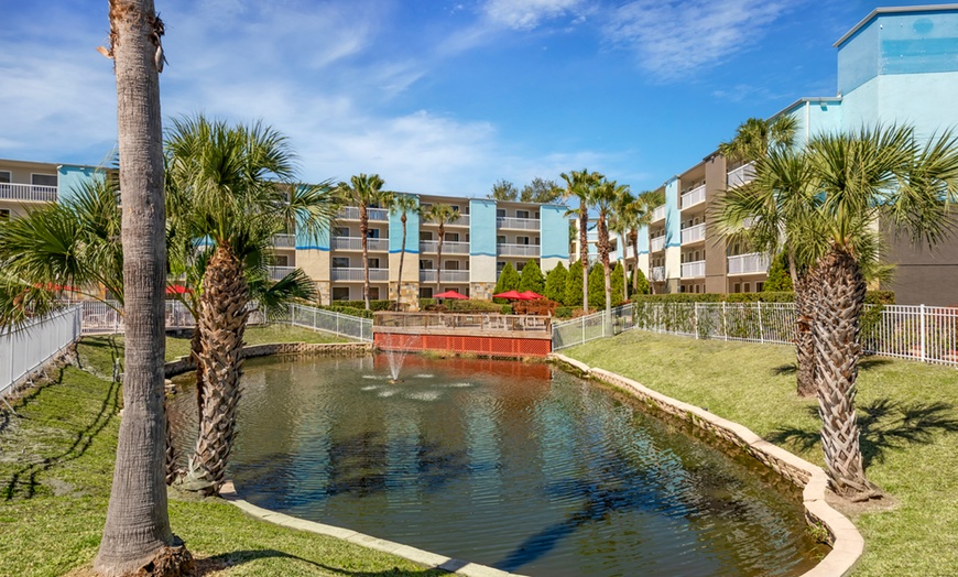 Image 3: Family-Friendly Hotel Near Amusement Parks in Orlando w/Various Room