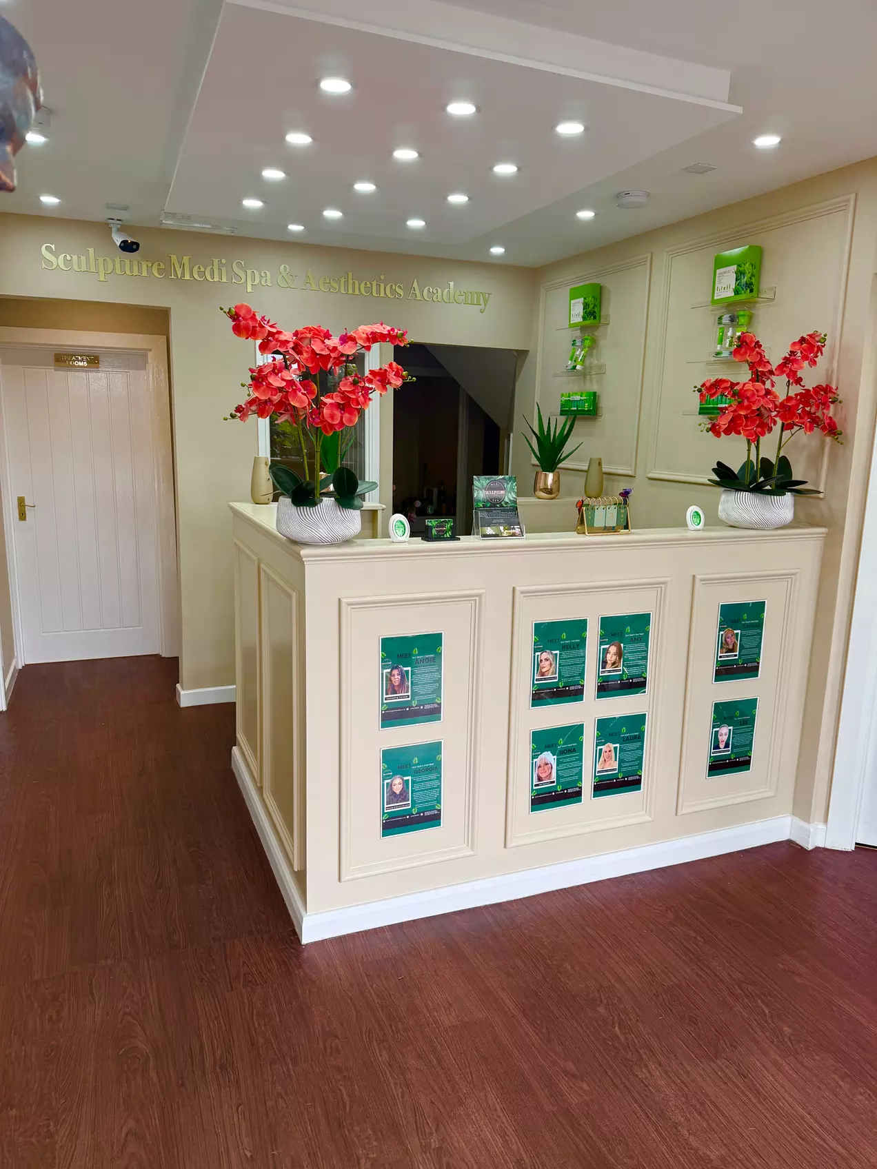 Transform Your Smile with Professional Teeth Whitening