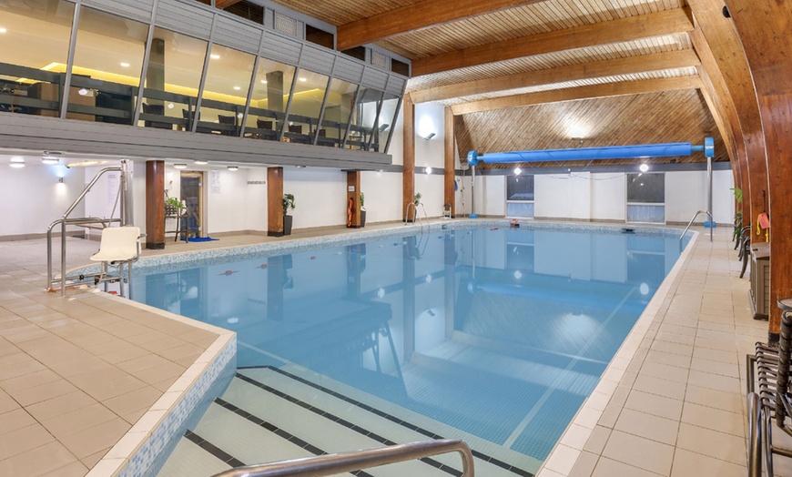 Image 20: Rolling Hillside Retreat in Devon: Scenic Apartment Stay up to 6