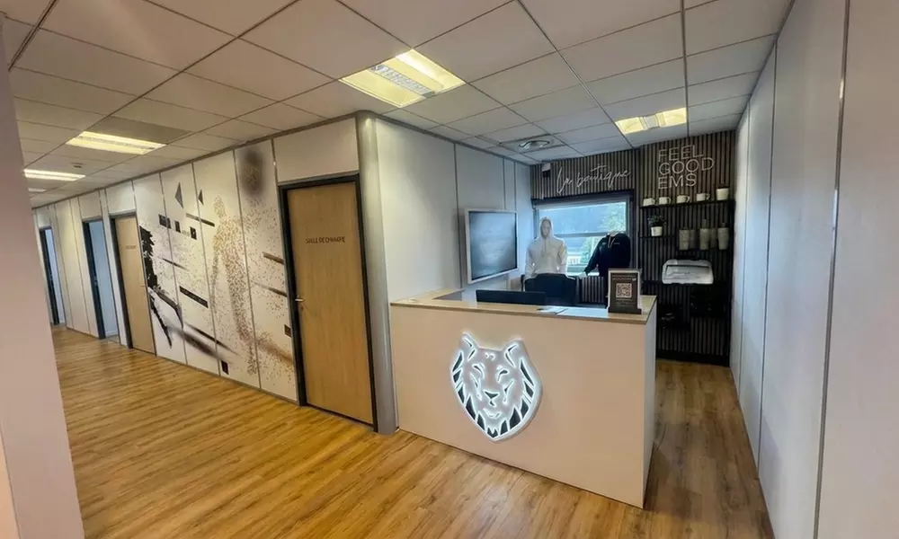 Électrostimulation avec Feel Good EMS : 1 ou 3 séances de 30 min. (jusqu'à 48% de remise) - Primary Image