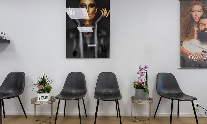 Image 5: Klaar voor een frisse coupe? Ga voor een kappersbehandeling naar keuze