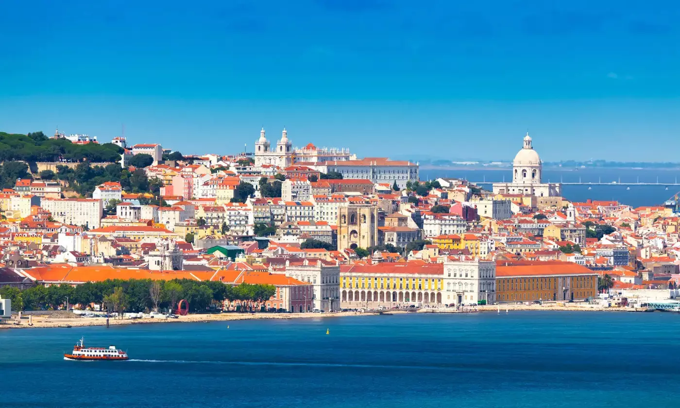 ✈ 7-Day Porto and Lisbon Vacation w/ Air from Great Value Vacations