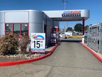 Up to 3 Days of Airport Parking (Advanced Online Reservation Required) - Airpark - Oakland
