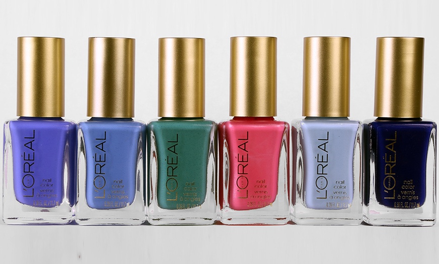 Image 10: Four-Piece Nail Varnish Set