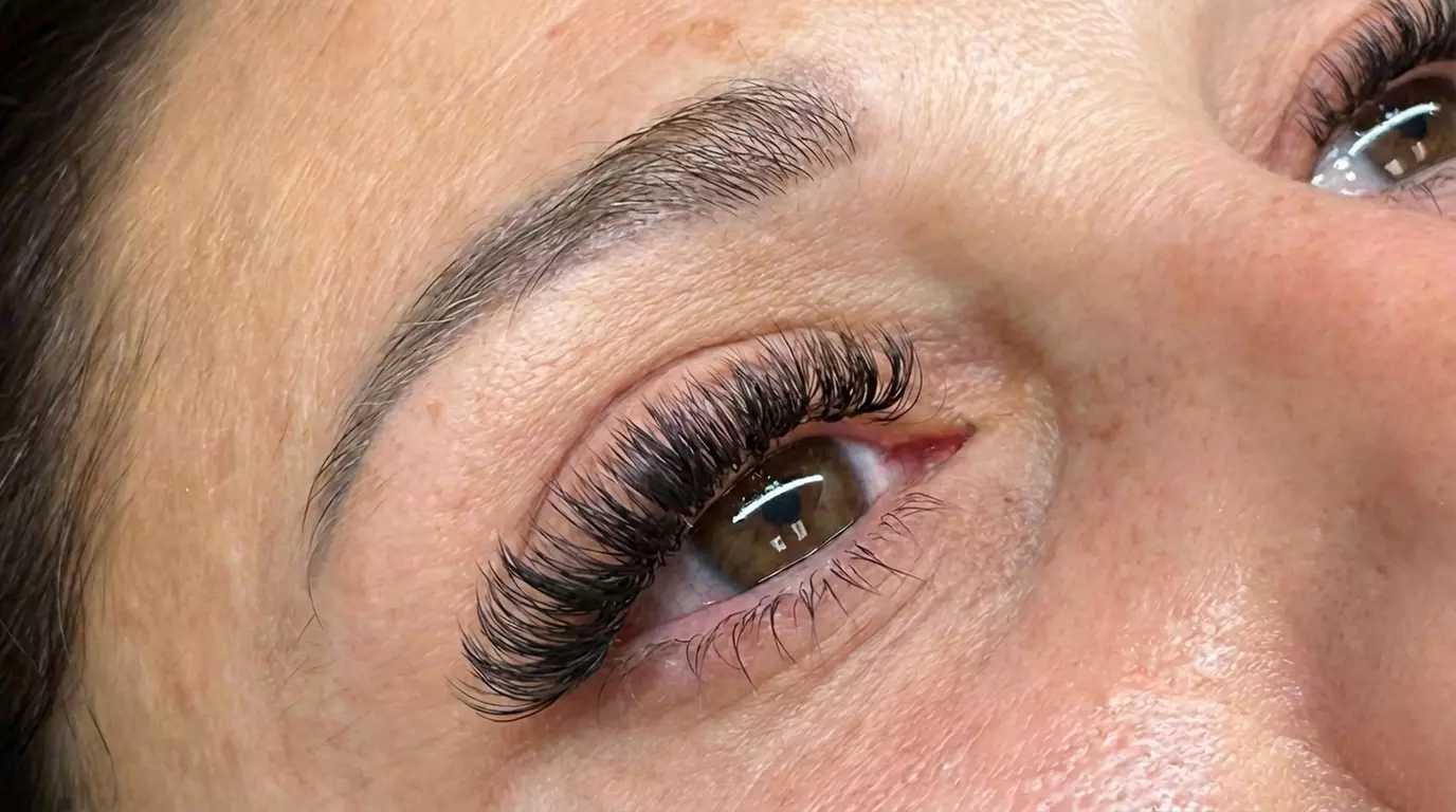 Achieve a Natural Look w/ Classic / Volume Full Set Eyelash Extensions