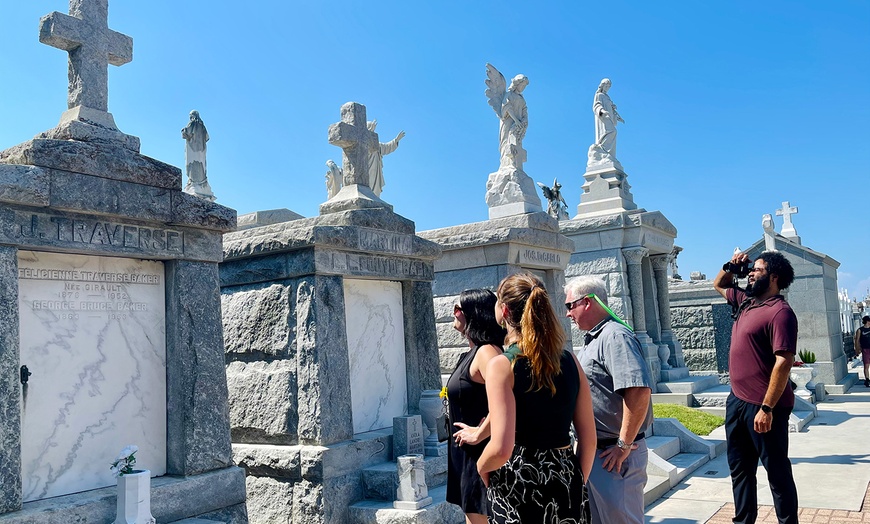 Image 11: New Orleans City, Cemetery, Garden District, Swamp & Plantation Tours