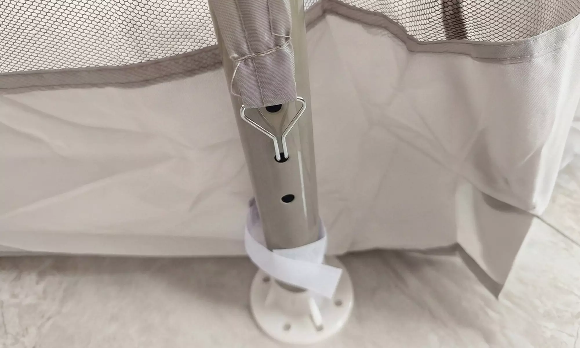 Outsunny 3 x 3m Party Gazebo with Mesh Sidewalls and Vented Roof