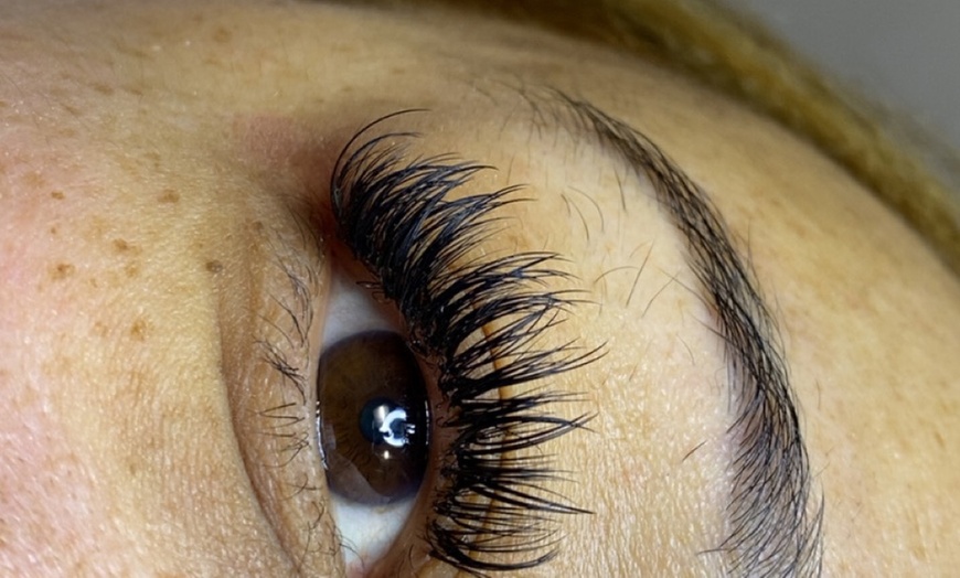 Image 5: Up to 39% Off on Spa / Salon Beauty Treatments at MARAS