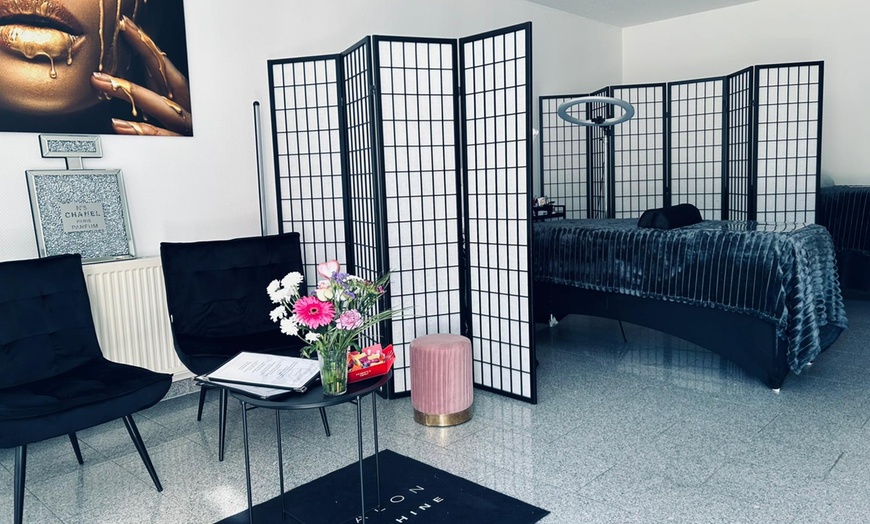 Image 3: Aqua-Facial & Microneedling oder Oxygen Facial & Hydrodermabrasion 