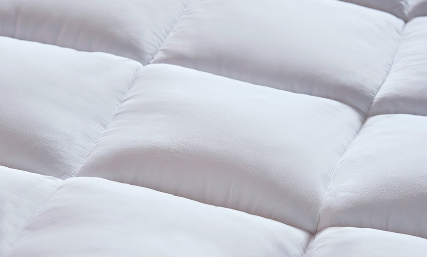 Image 11: Silentnight Airmax Pillows or Silentnight Airmax Mattress Topper 