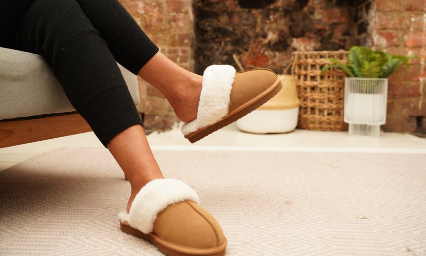 Image 21: Redfoot Ladies Sheepskin Slippers