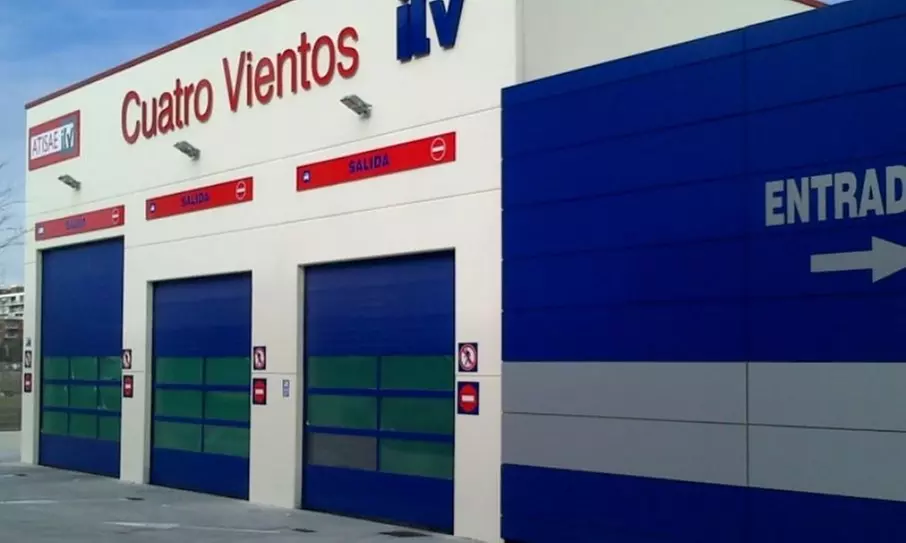 ITV para vehículos gasolina o diésel en ITV Cuatro Vientos TÜV SÜD