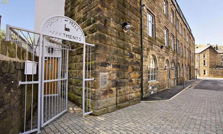 Image 17: West Yorkshire, Hebden Bridge: 4* Apartment Stay with Breakfast & Prosecco