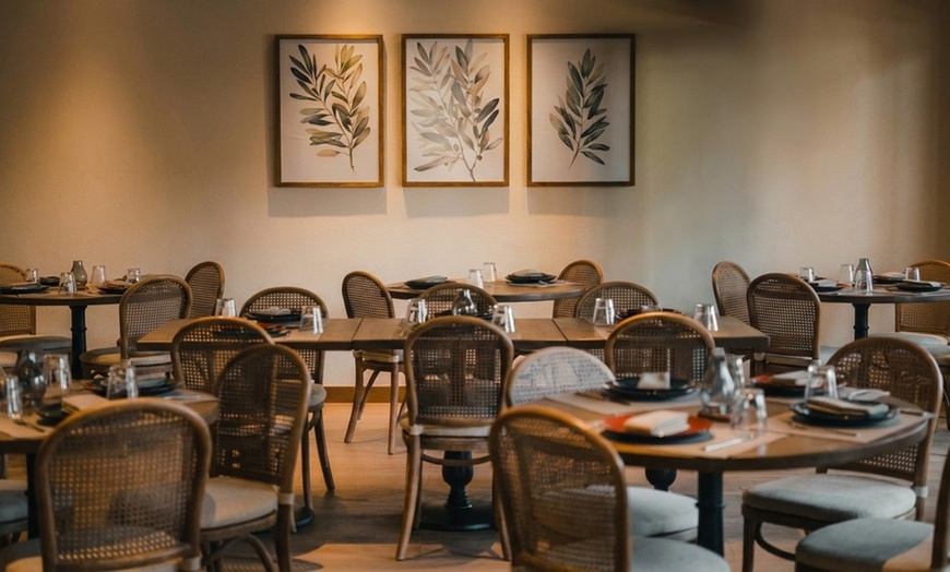 Image 4: Premium Valentine’s Day Sharing Set Menu for Couples with Beverage