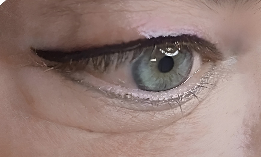 Image 11: Stralende blik met permanente make-up: voor je ogen of wenkbrauwen