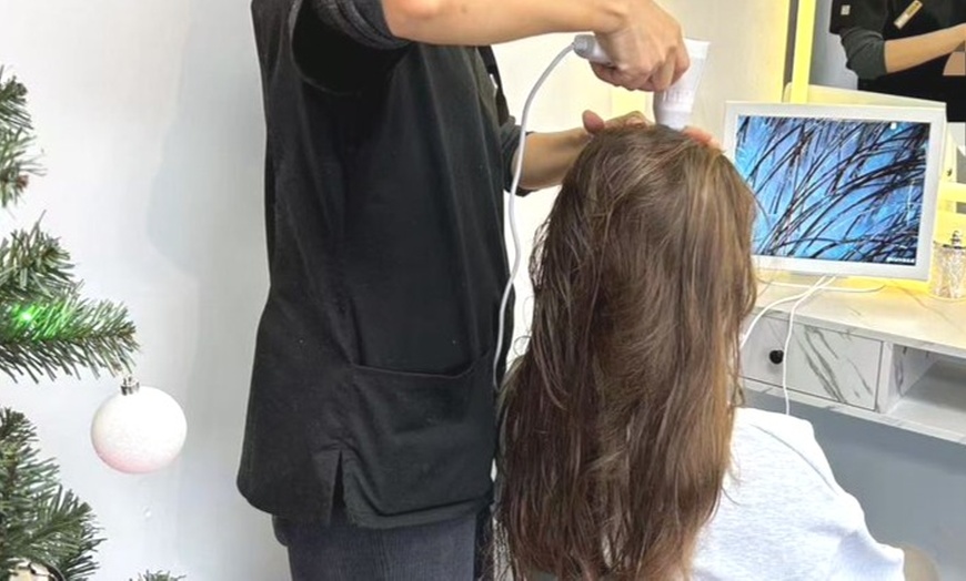 Image 3: VIP Head Spa w/Massage on Upper-Back & Scalp + Mini-Facial  for 1 or 2