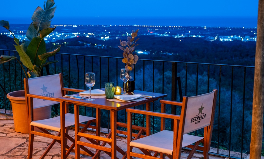 Image 6: ¡Cena bajo las estrellas! Menú completo para 2 o 4 con botella de vino
