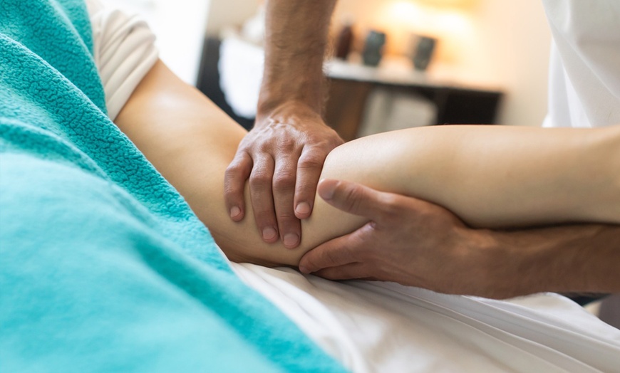 Image 8: 60 or 90 Minute Deep Tissue Massages + Hot towels