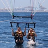 Image 2: Vuela alto: experiencia de parasailing para 2 o 4 personas 