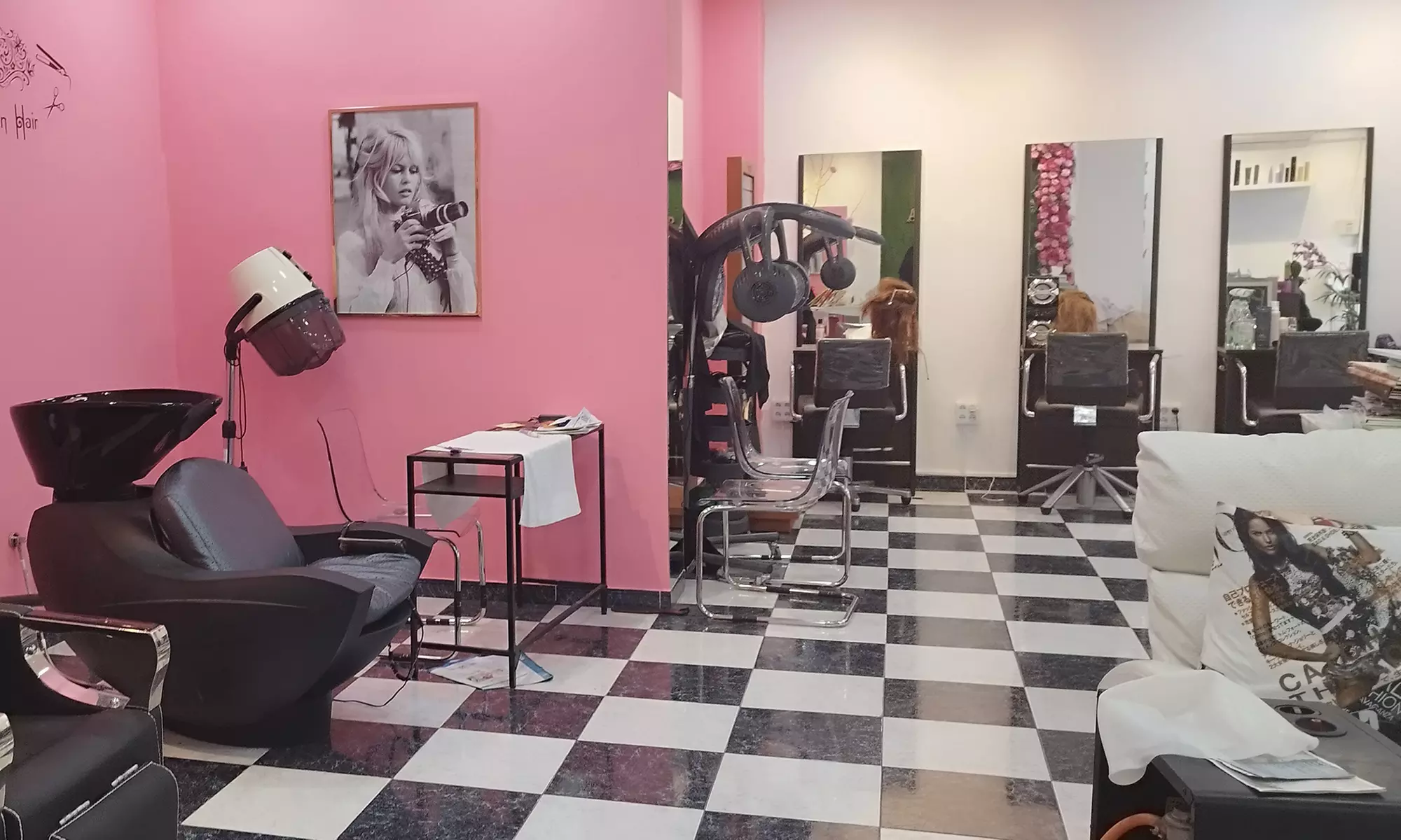 Alisado con queratina o tratamiento reafirmante capilar