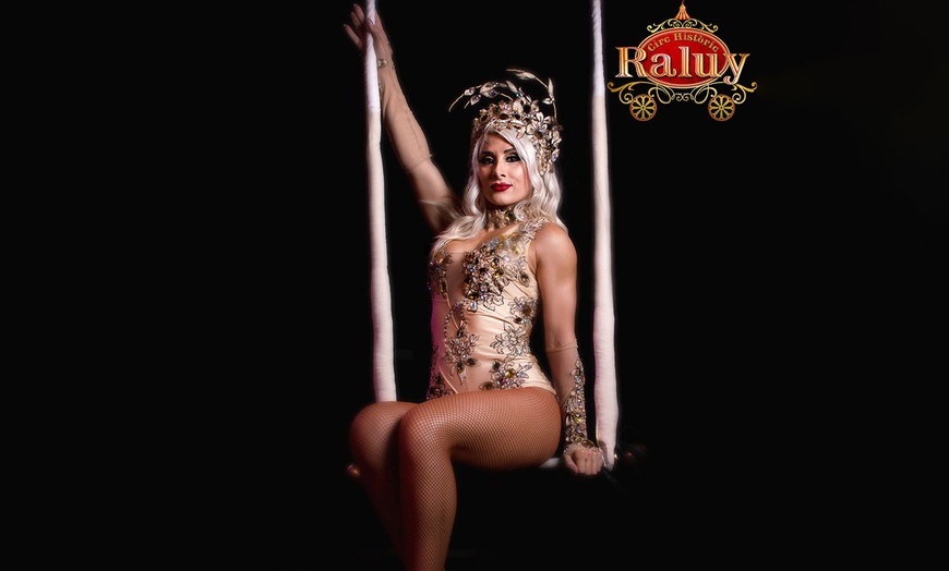 Image 1: Circo "Terra": entrada para niño o adulto del 23 al 30 de agosto