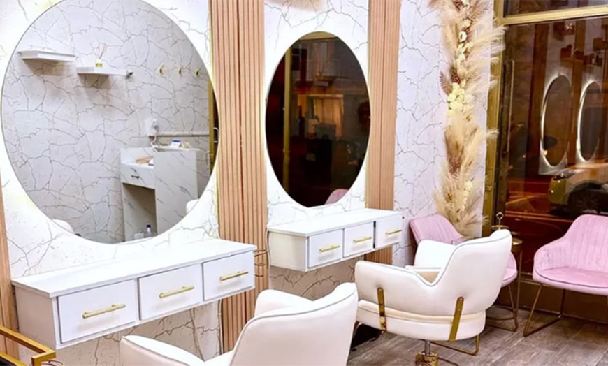 Image 4: Alisado brasileño de queratina con corte de puntas y peinado para 1 