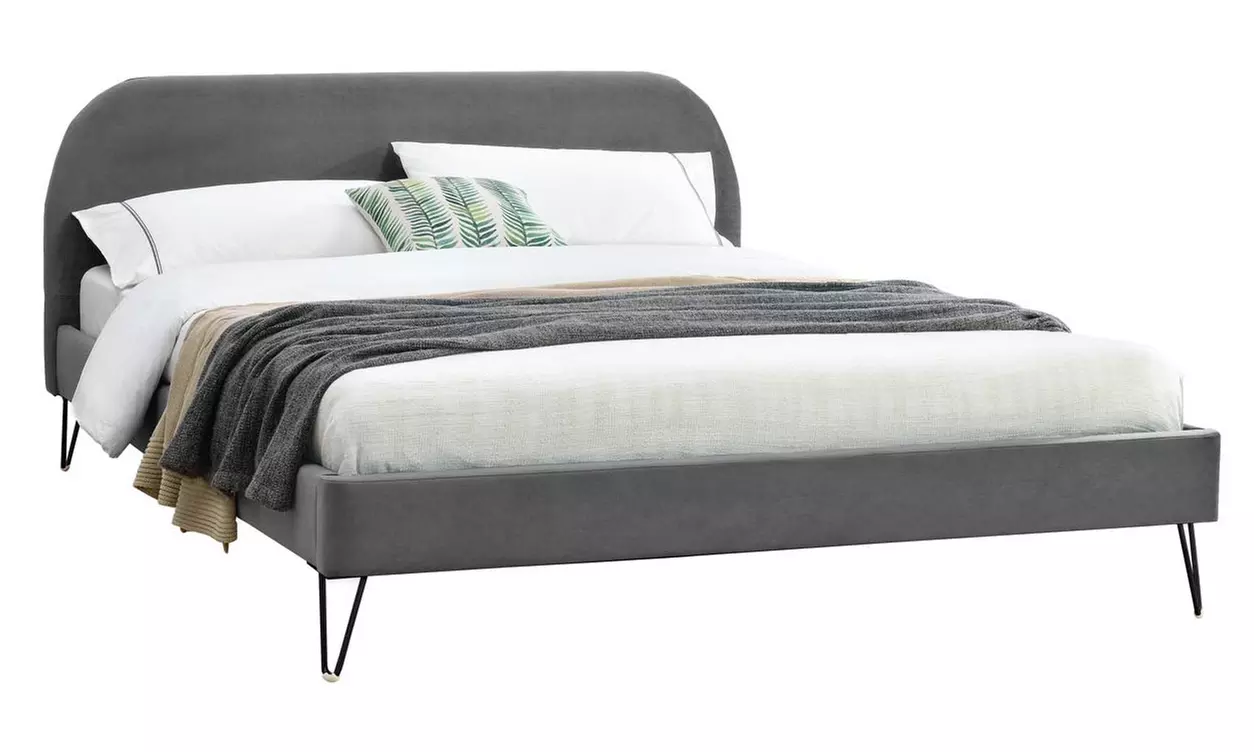 Lit velours "Garbera" 140 x 190 cm ou 160 x 200 cm de Kocoon